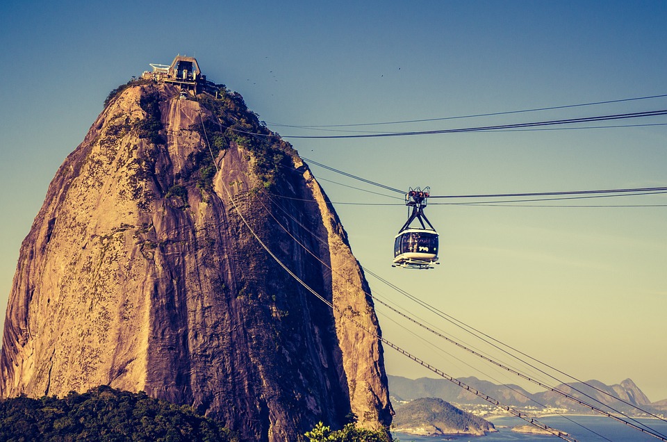 Acedemicos Da Rocinha Samba - School Review